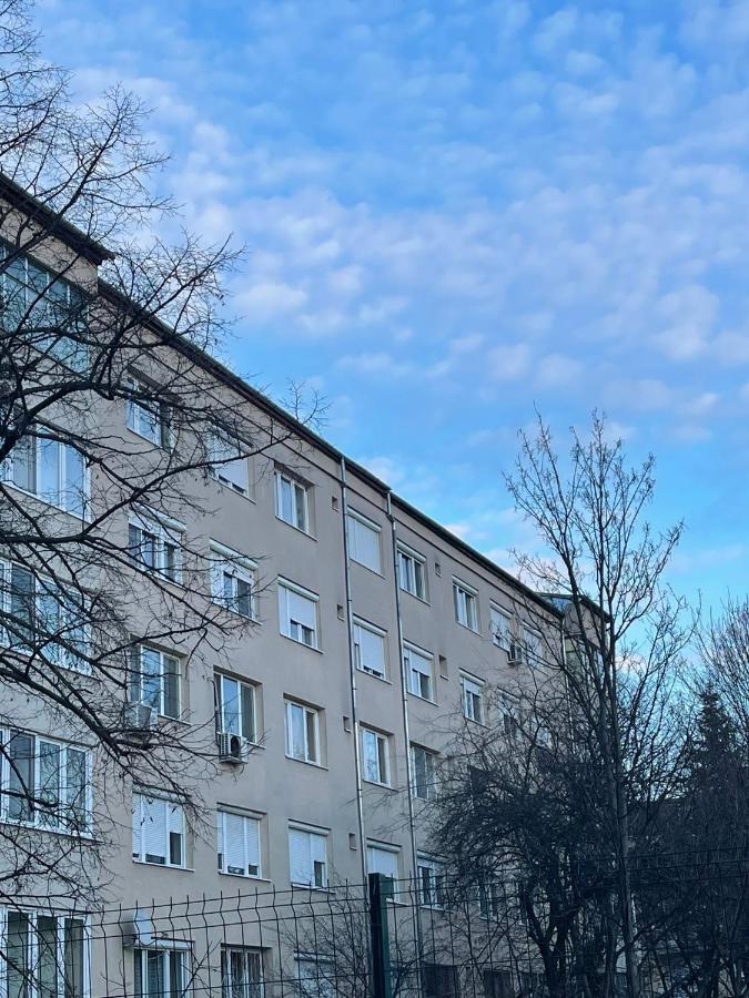Angels Apartment Oradea Buitenkant foto